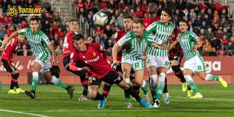 Mallorca gặp khó trong chuyến làm khách tại Benito Villamarín